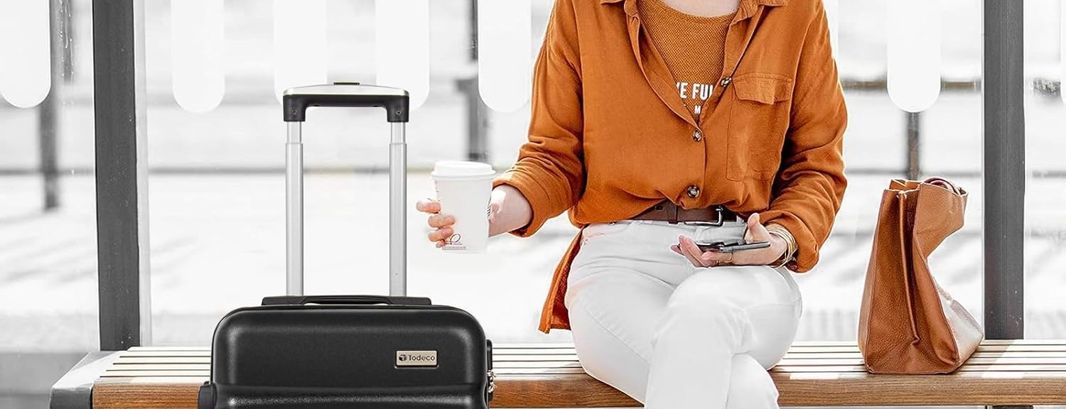 Cabin suitcase measurements 56 × 36 × 22 cm – black