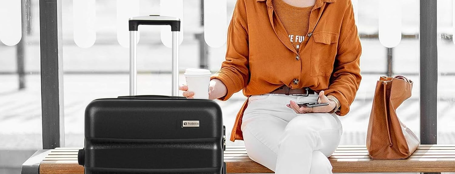 Valise rigide moyenne noire – 67 cm